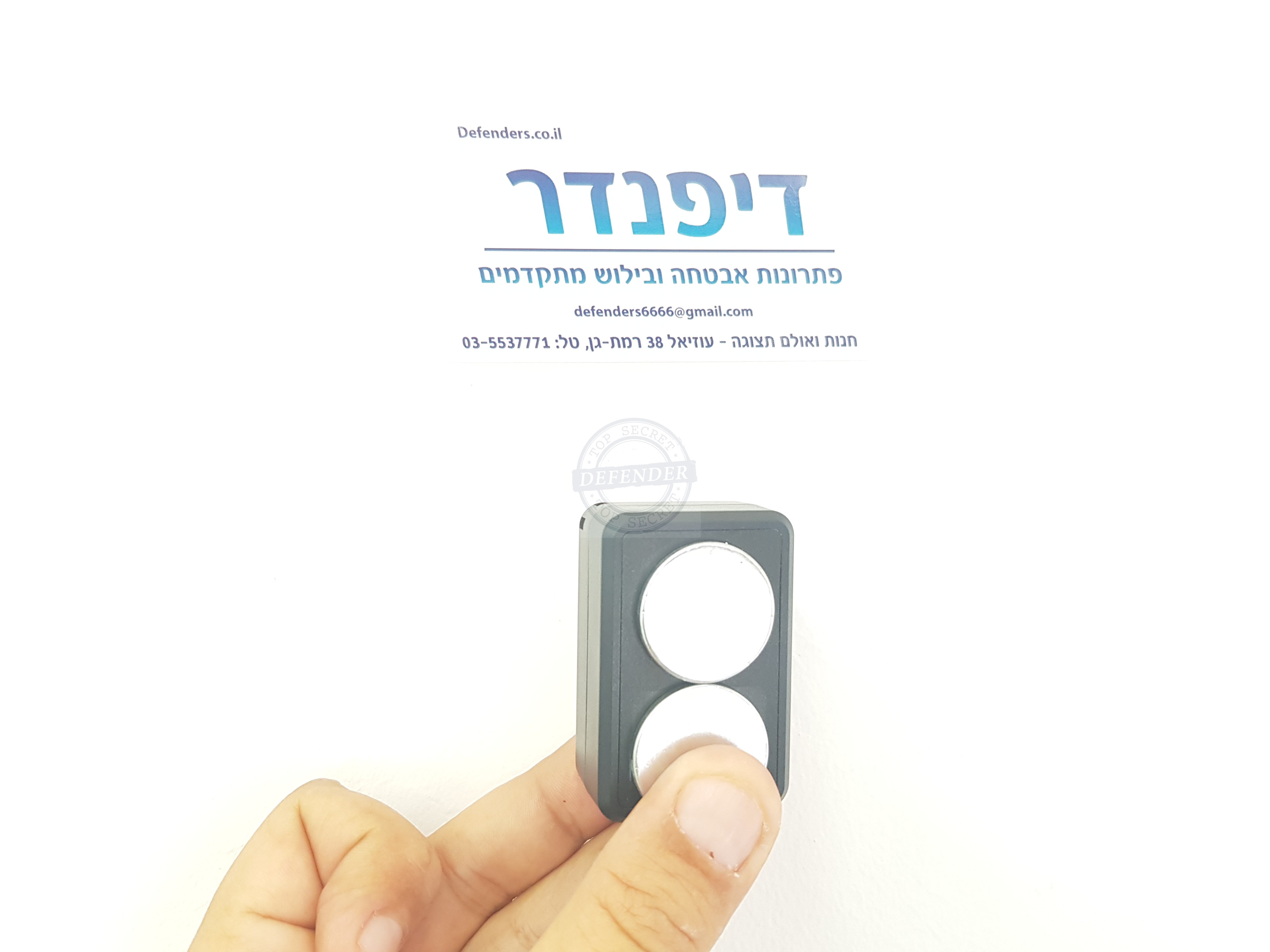 מכשיר מעקב ואיתור זעיר לרכב הכולל מעקב בזמן אמת ומגנטים חזקים ZT669