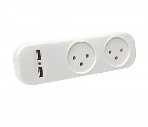 מצלמה נסתרת WIFI סמויה במפצל חשמל עם שידור לנייד TR6000