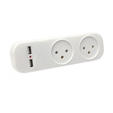 מצלמה נסתרת WIFI סמויה במפצל חשמל עם שידור לנייד TR6000